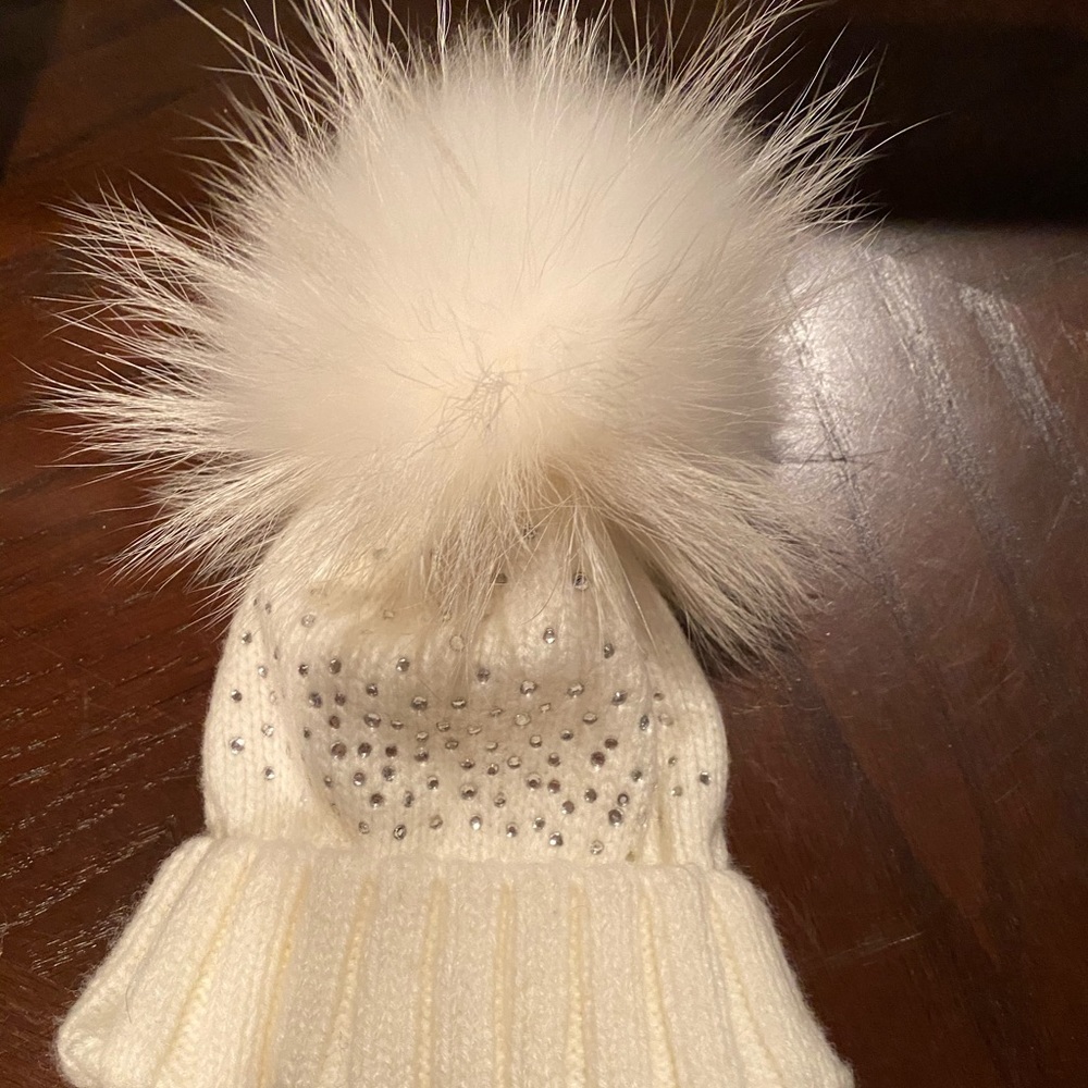 Infant girl winter hat with removable fur Pom